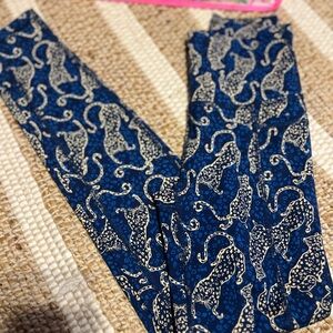 Blue and Cream Lilly Pulitzer Leopard Print Leggings
